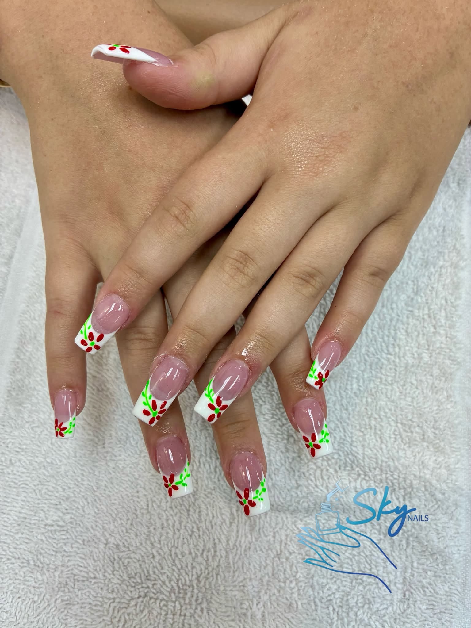 Sky Nails & Spa